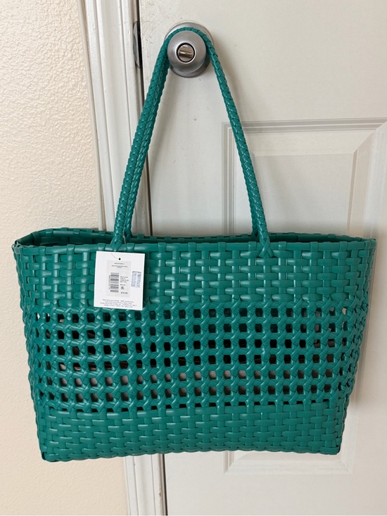 crown & ivy Handbags - crown & ivy Green Woven Beach Tote Bag
